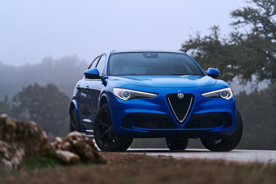  Alfa Romeo Stelvio Quadrifoglio (949) 2018 года  (NA) (фото 20 из 40)
